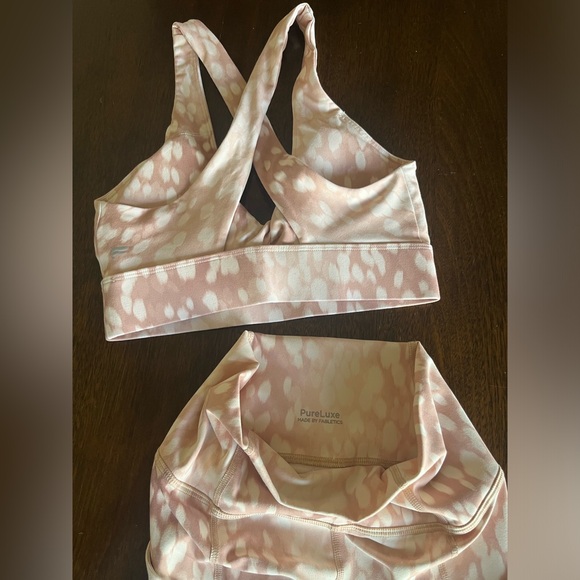 Fabletics Matching Workout Set - Picture 10 of 10